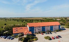 Iris Hotel